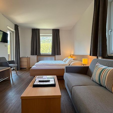 Hotel Törggelehof Cermes Exteriör bild