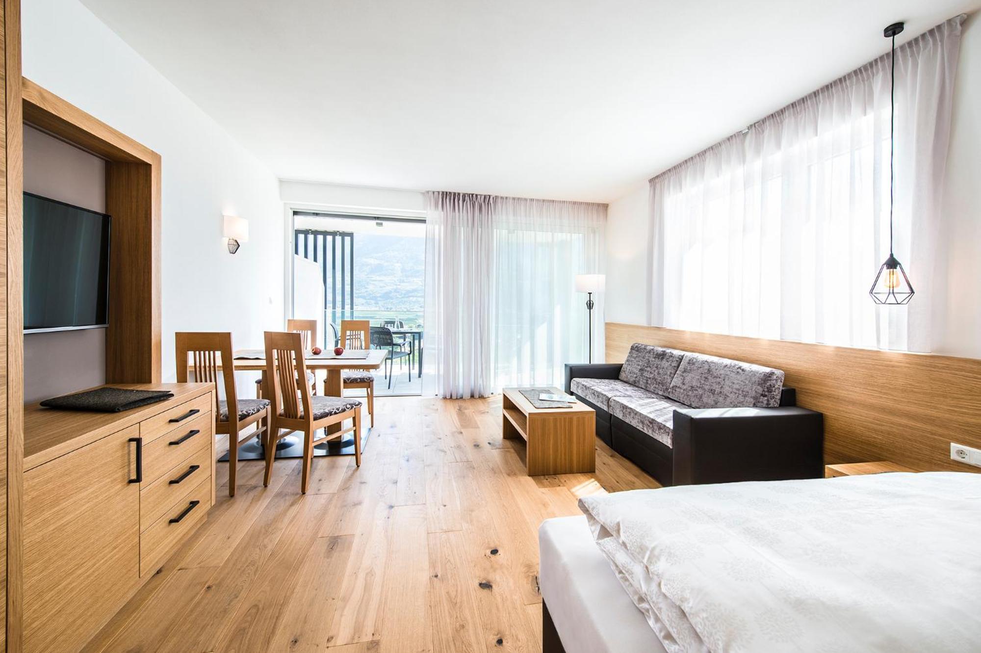 Hotel Törggelehof Cermes Exteriör bild